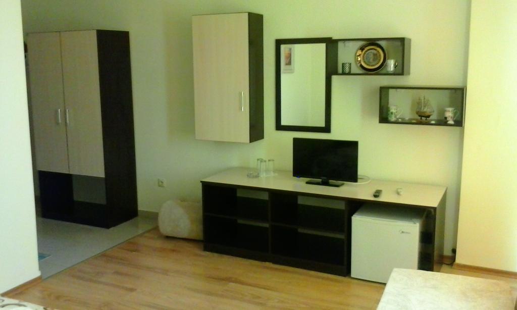 Семеен Хотел Атива - Family Hotel Ativa Lozenec Kültér fotó