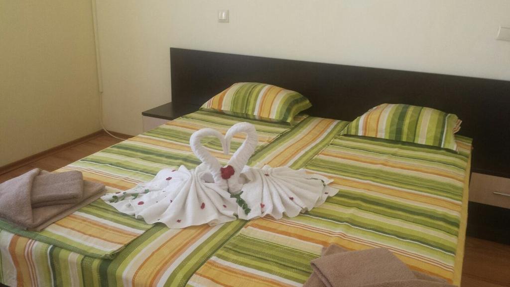 Семеен Хотел Атива - Family Hotel Ativa Lozenec Kültér fotó