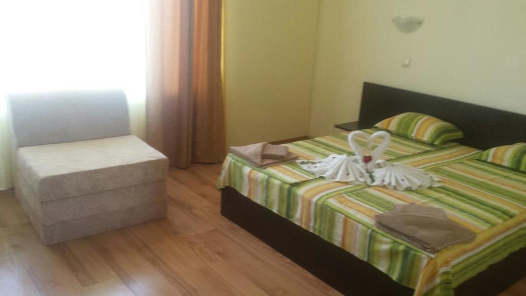 Семеен Хотел Атива - Family Hotel Ativa Lozenec Kültér fotó