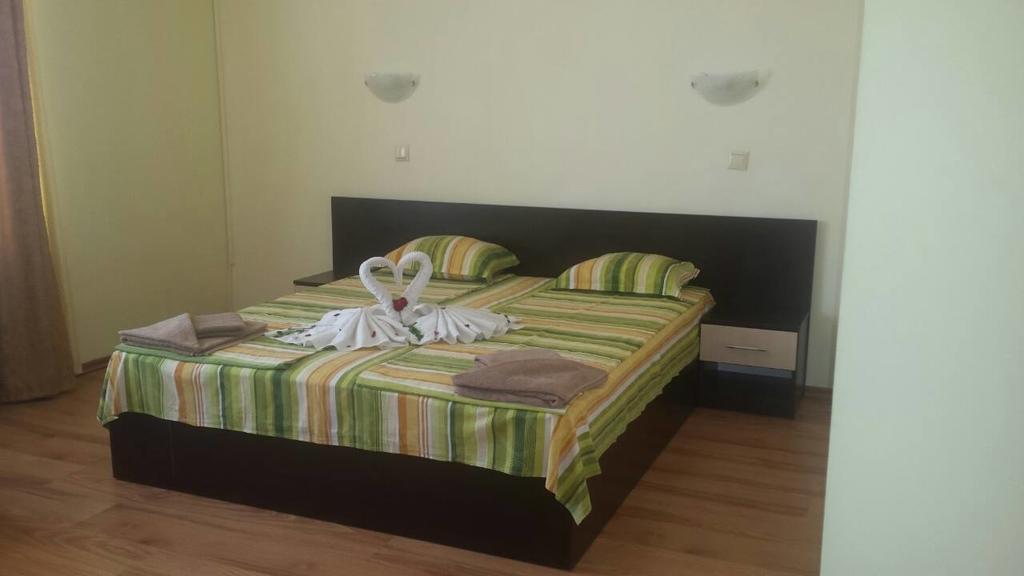 Семеен Хотел Атива - Family Hotel Ativa Lozenec Kültér fotó